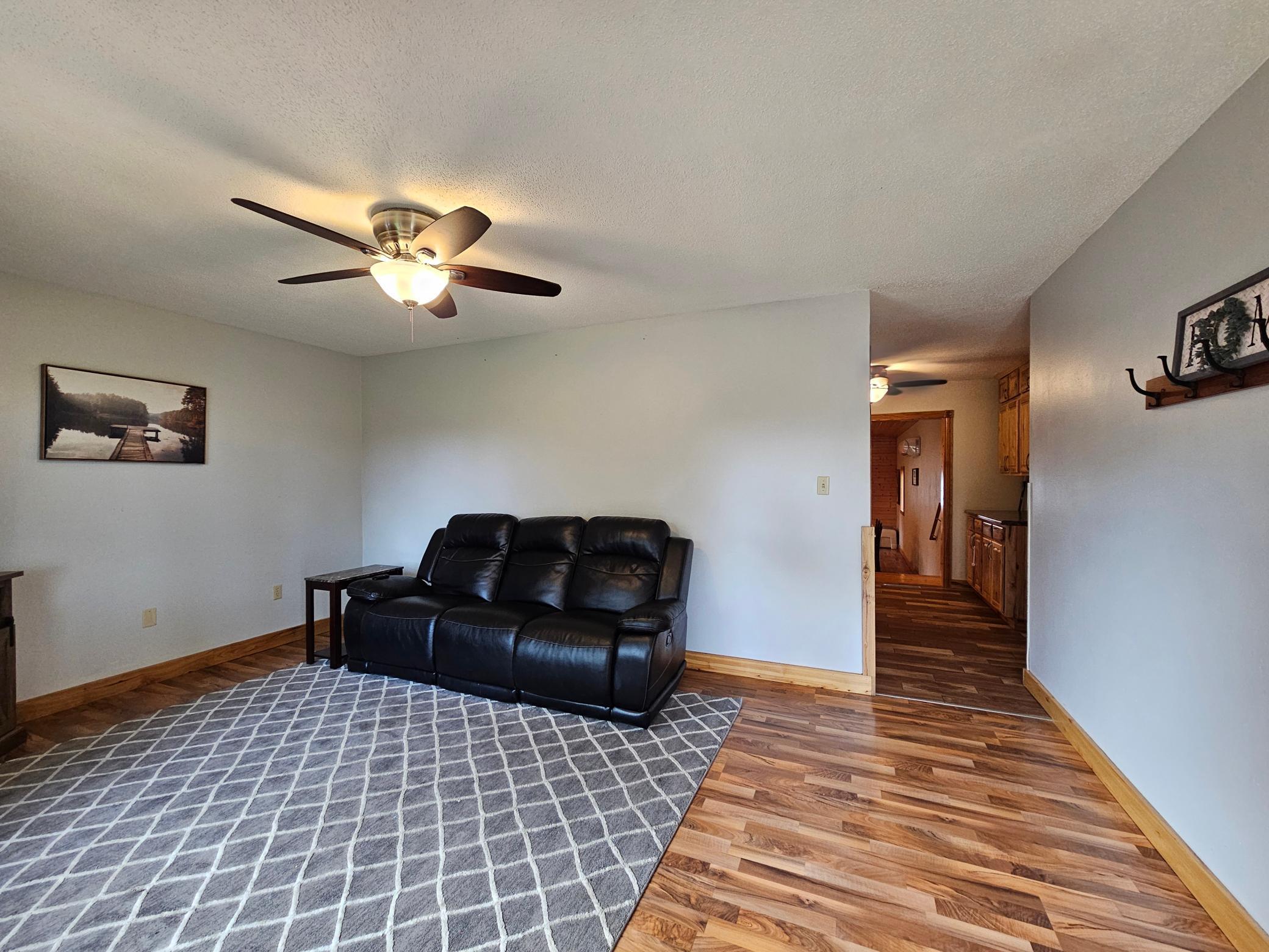 804 6th Avenue Southeast Pipestone, MN 56164 - Photo 8 of 44