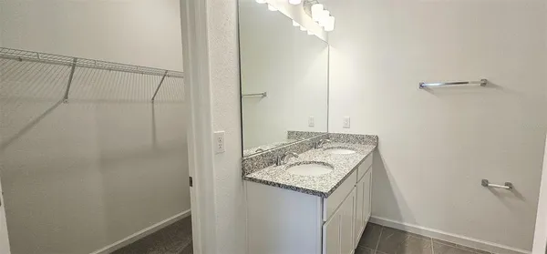 $2,050 | 429 Silver Palm Drive, Haines City, FL 33844