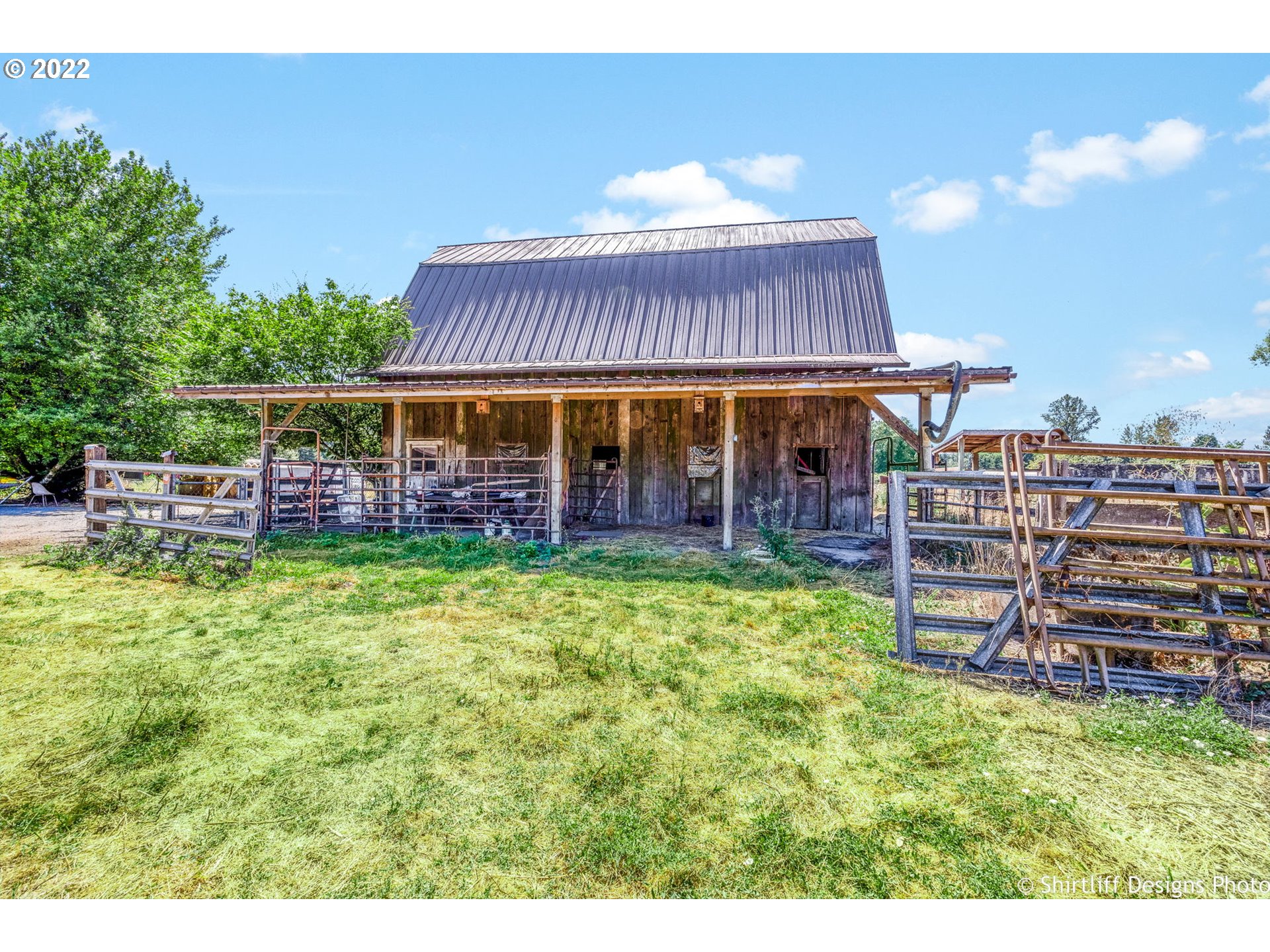 90550 Marcola Road Springfield, OR 97478 - Photo 26 of 32 Barn