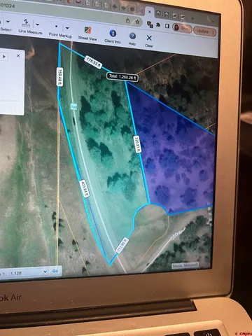 a view of a bird bath room