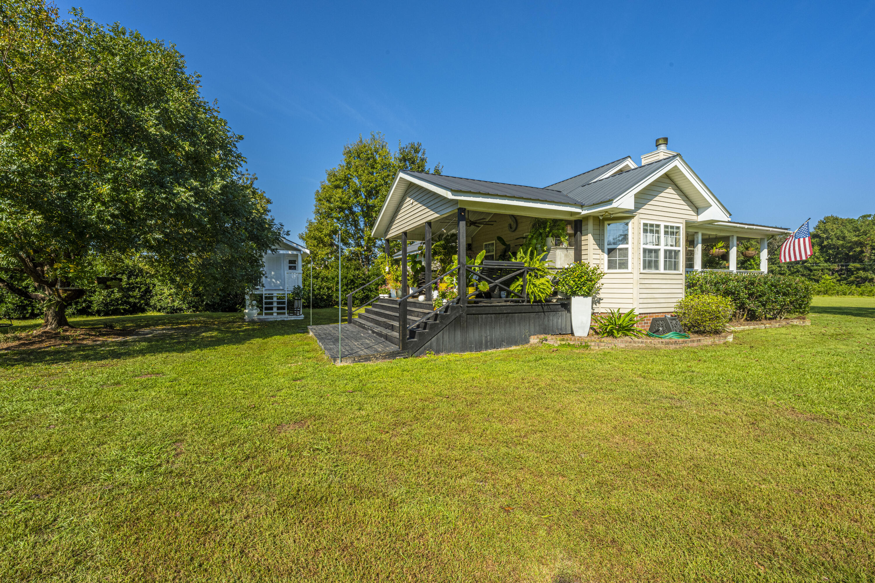 569 Campbell Road Ridgeville, SC 29472 - Photo 2 of 55 DSC_4706