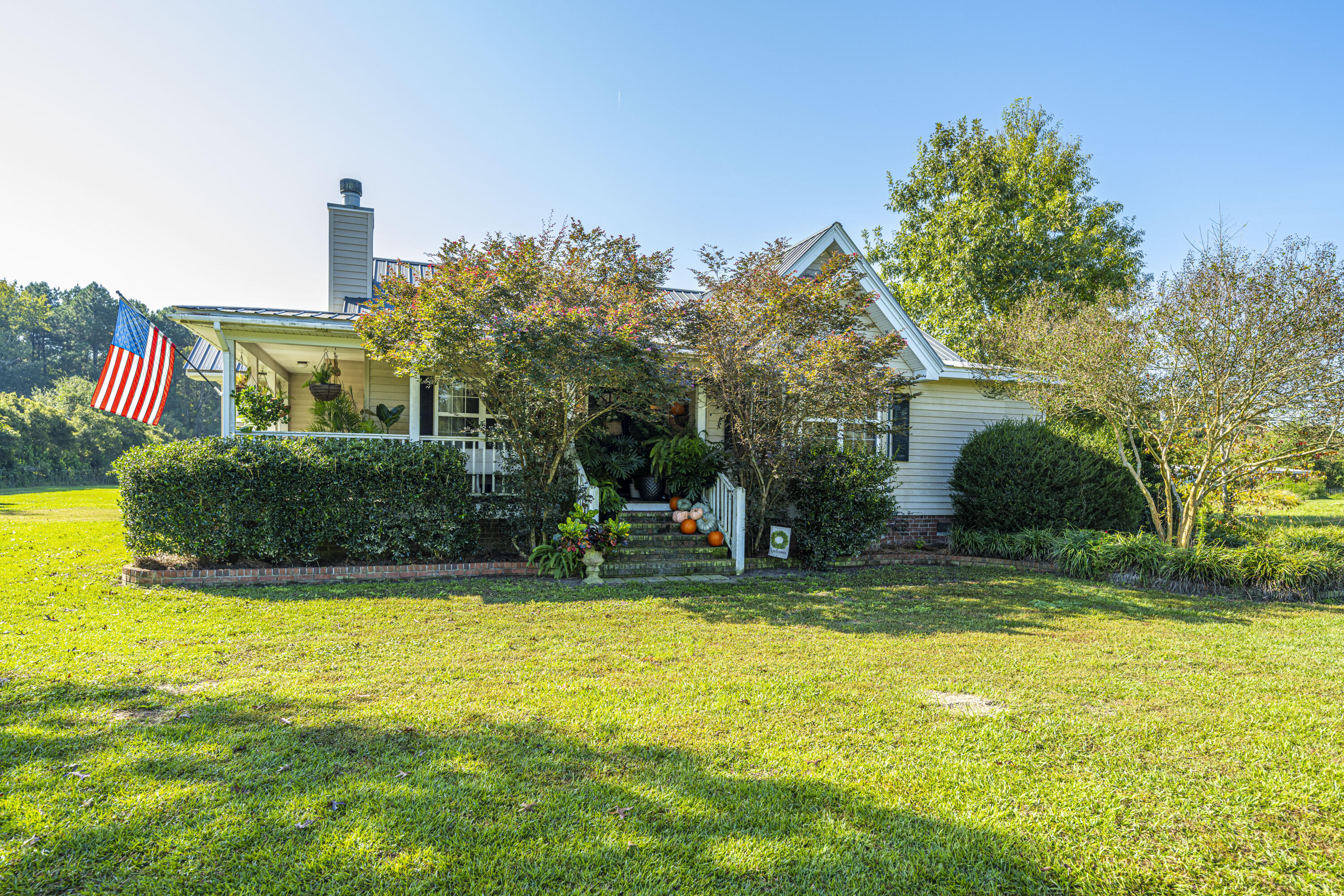 569 Campbell Road Ridgeville, SC 29472 - Photo 48 of 55 Front View