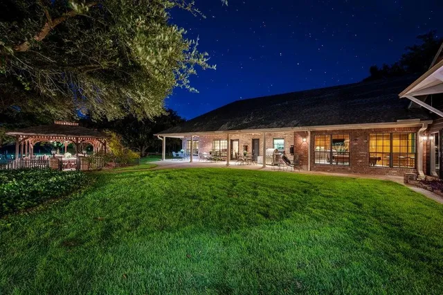 $7,950,000 | 2313 Country Spring Road, Lorena, TX 76655