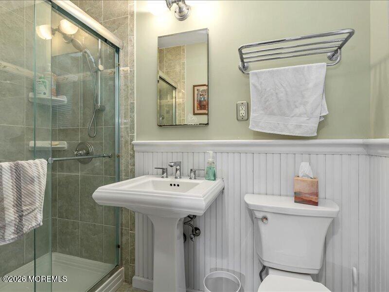 37 Ravine Road Red Bank, NJ 07701 - Photo 23 of 64 27-DSC00446
