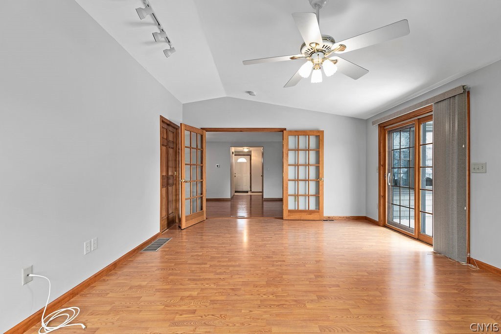 4271 Montezuma Course Clay, NY 13090 - Photo 18 of 26