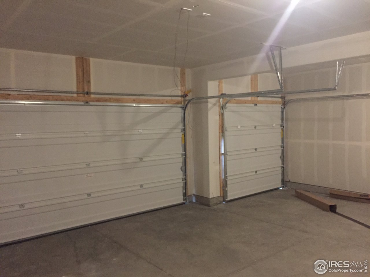 8645 16th St Road Greeley, CO 80634 - Photo 3 of 16 3 car with service door