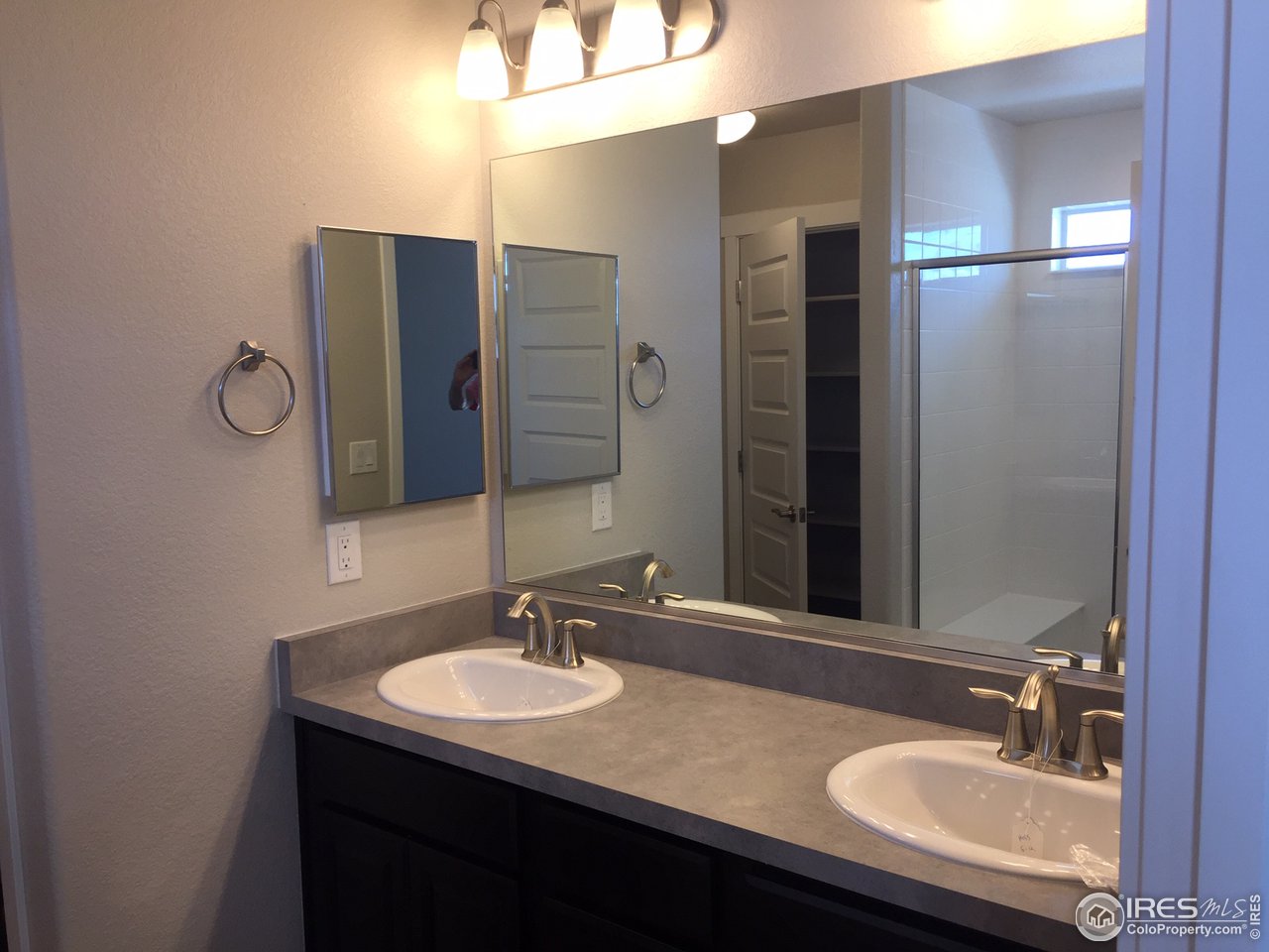 8645 16th St Road Greeley, CO 80634 - Photo 10 of 16 Master bath