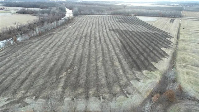 $1,140,000 | 5 69th Highway, Pattonsburg, MO 64670