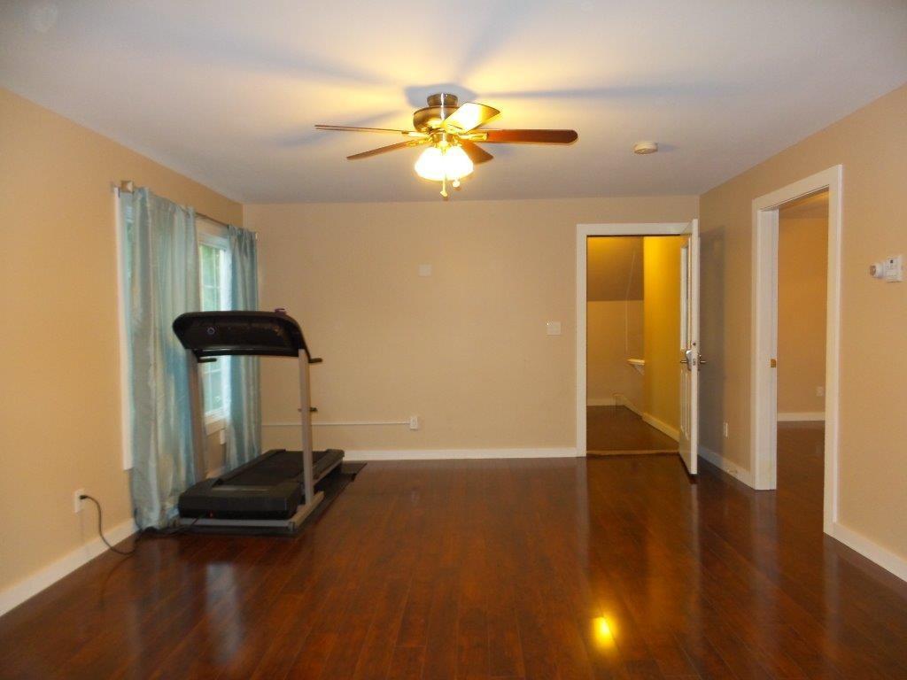 23 High Street Waterville, ME 04901 - Photo 20 of 35 Living Room Apt 2