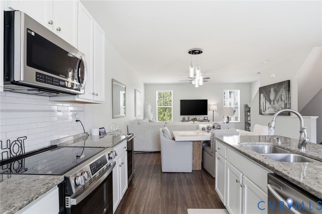 12337 Haydon Place Midlothian, VA 23113 - Photo 13 of 48