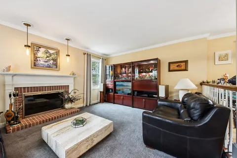 $457,900 | 388 Narragansett Court, Crystal Lake, IL 60012