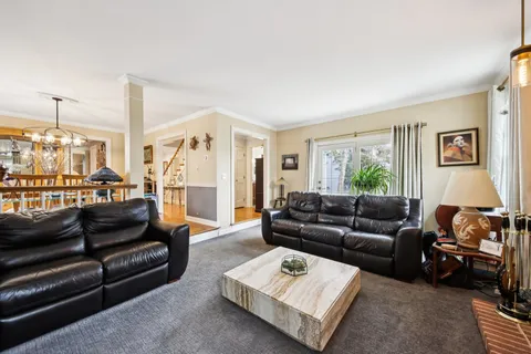 $457,900 | 388 Narragansett Court, Crystal Lake, IL 60012