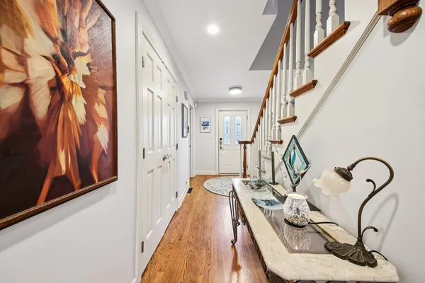 $457,900 | 388 Narragansett Court, Crystal Lake, IL 60012