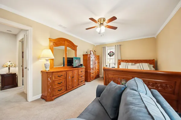$457,900 | 388 Narragansett Court, Crystal Lake, IL 60012