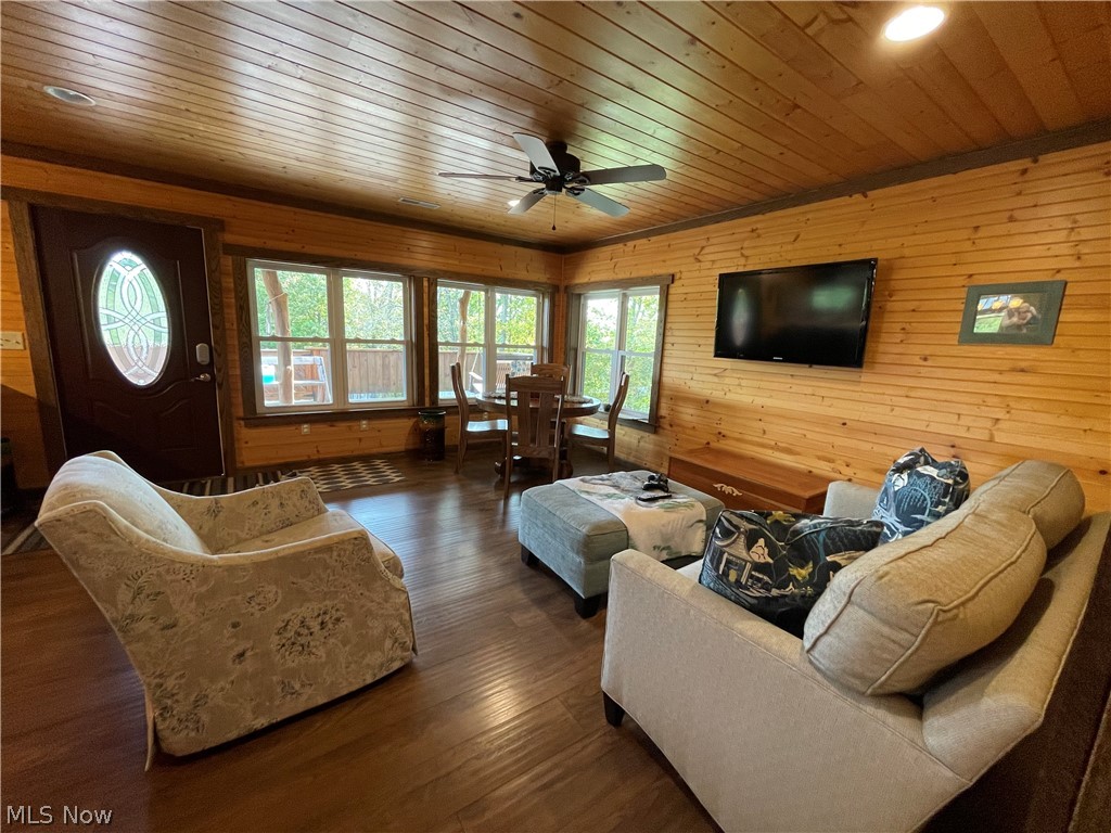 1385 Slate Run Road Belleville, WV 26133 - Photo 11 of 15