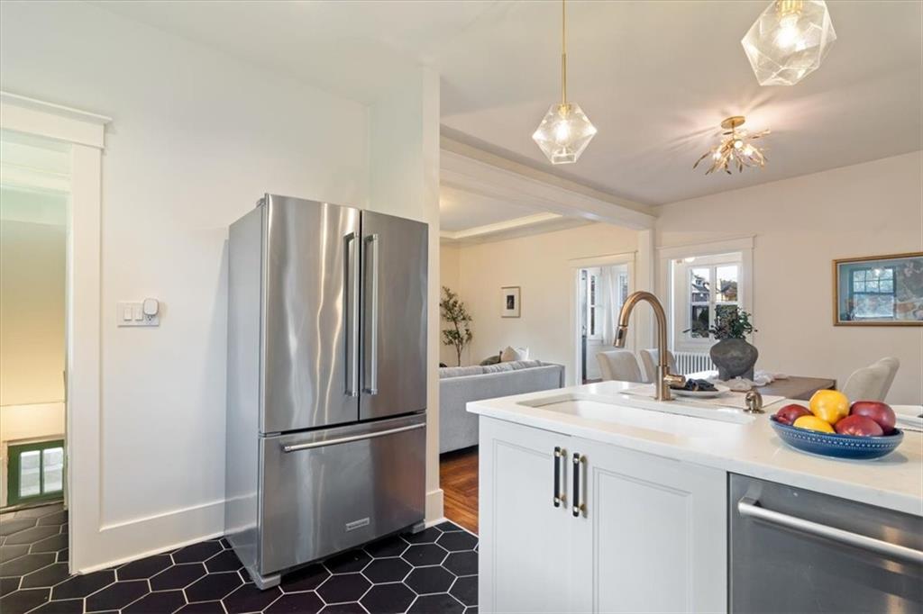 1541 Pennock Road Pittsburgh, PA 15212 - Photo 16 of 33 Gallery Image 16