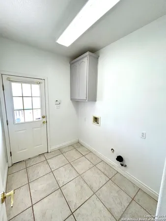 $2,499 | 215 River Bluff, Castroville, TX 78009