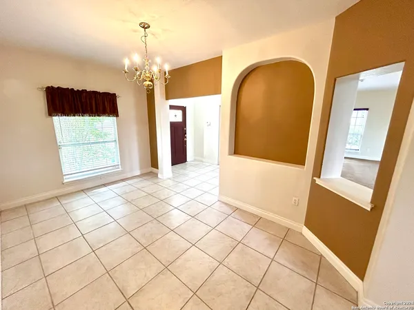 $2,499 | 215 River Bluff, Castroville, TX 78009