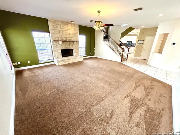 $2,499 | 215 River Bluff, Castroville, TX 78009