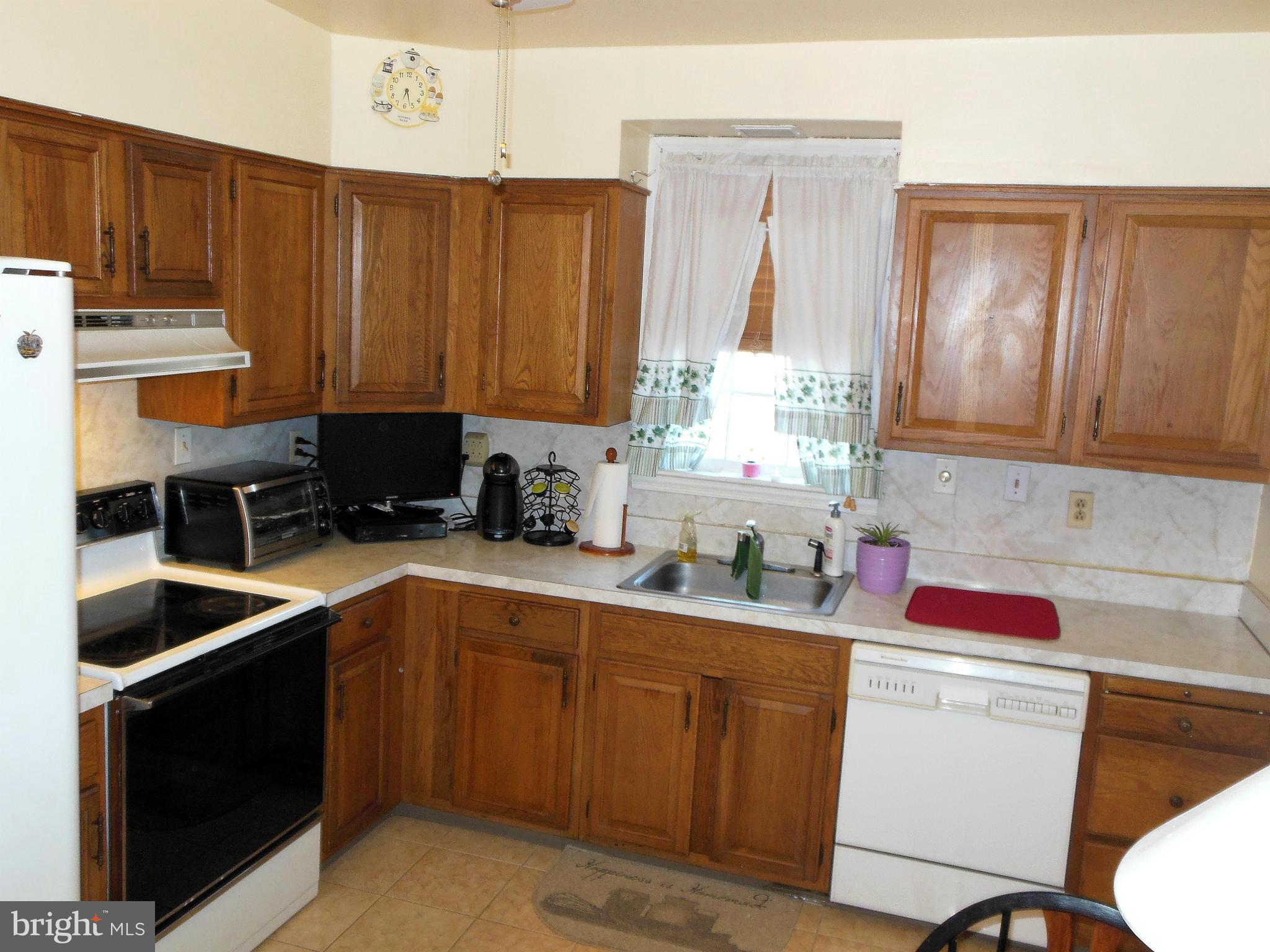 3619 Campfield Road Baltimore, MD 21207 - Photo 6 of 16 Kitchen