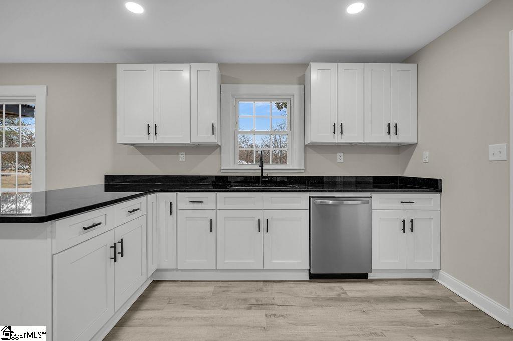502 McAlister Road Williamston, SC 29697 - Photo 8 of 36 Gallery Image 8