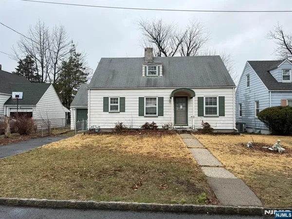 $400,000 | 145 Beech Street, Belleville, NJ 07109