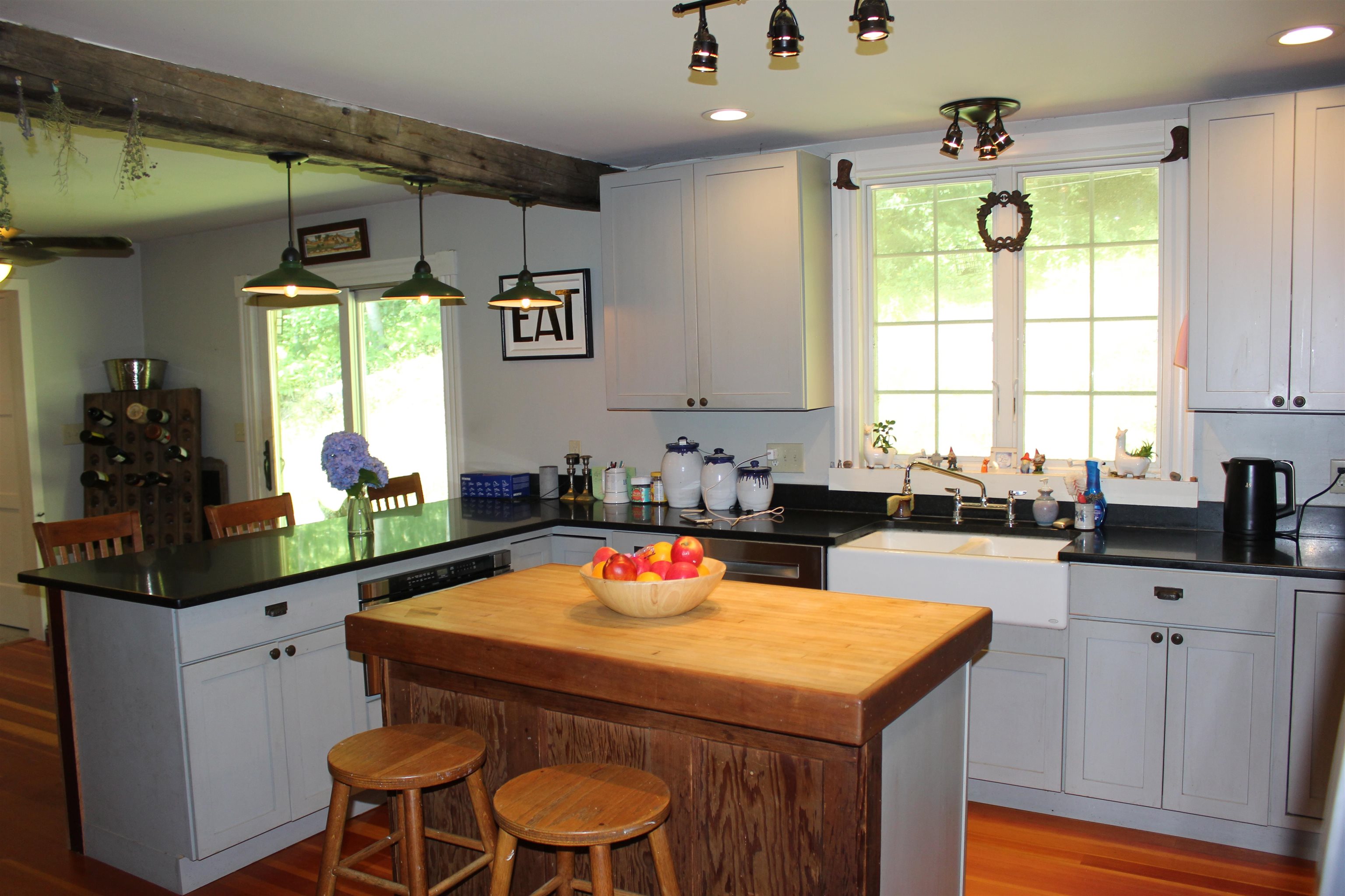 228 Coxboro Road Holderness, NH 03245 - Photo 6 of 30