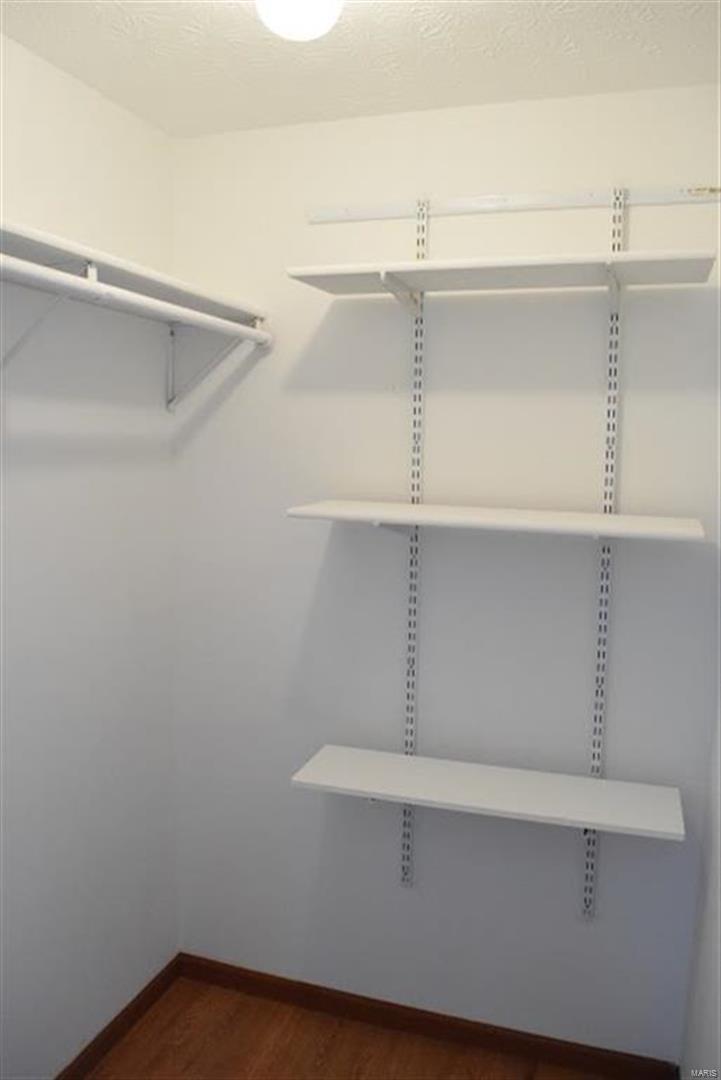 300 Benjamin Lane Waterloo, IL 62298 - Photo 12 of 25 Gallery Image 12