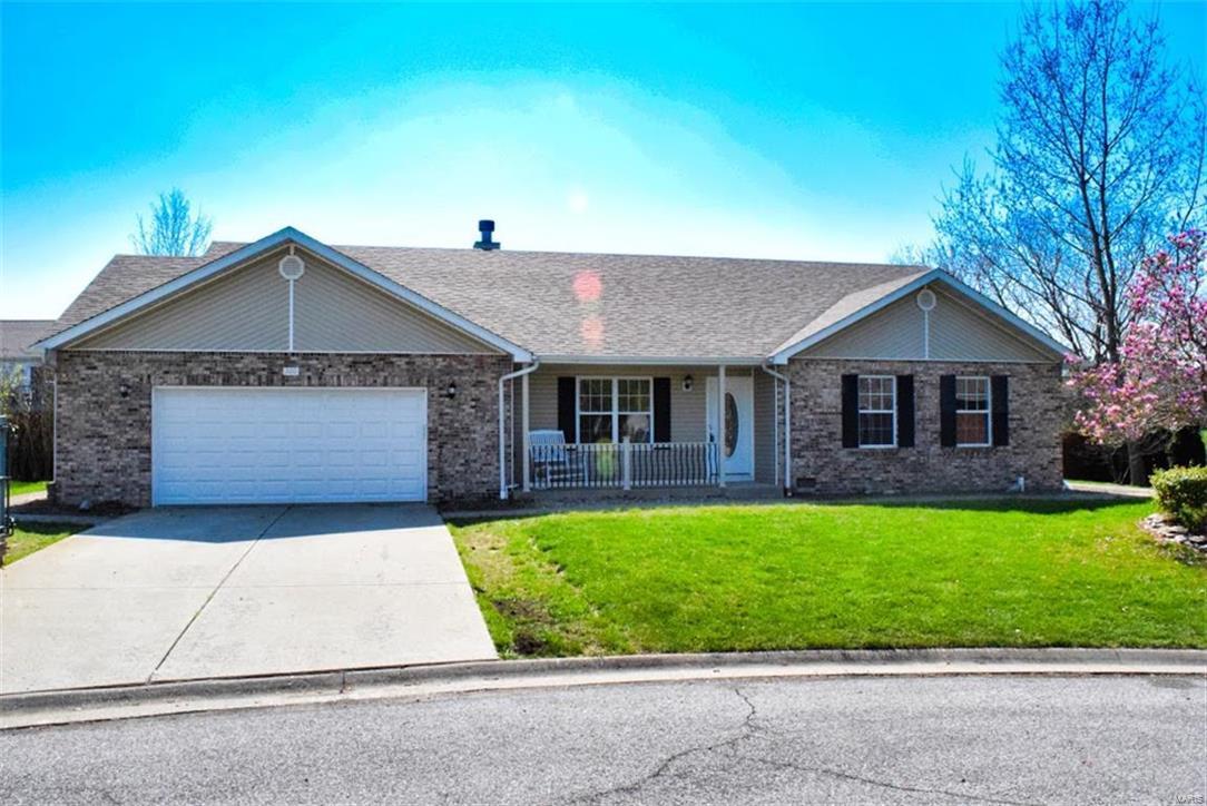 300 Benjamin Lane Waterloo, IL 62298 - Photo 3 of 25 Gallery Image 3