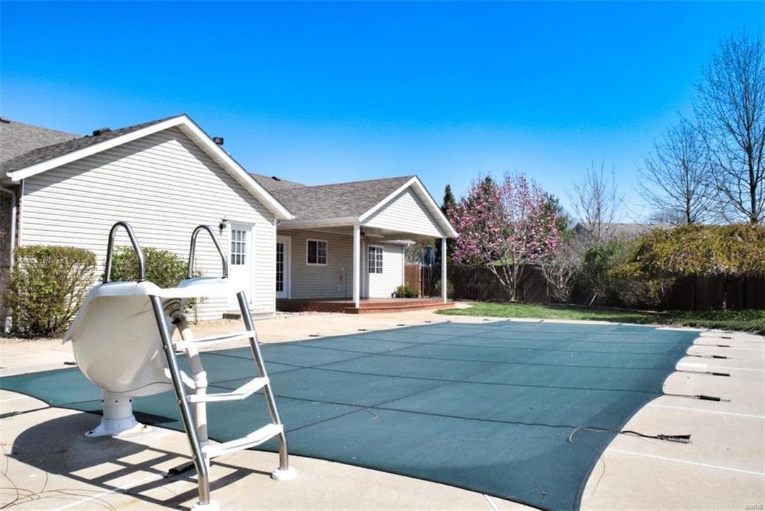 300 Benjamin Lane Waterloo, IL 62298 - Photo 21 of 25 Gallery Image 21