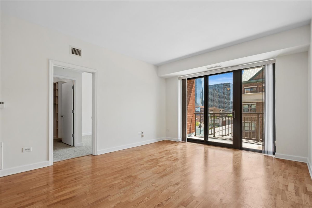 1133 South State Street, Unit 604 Chicago, IL 60605 - Photo 7 of 21