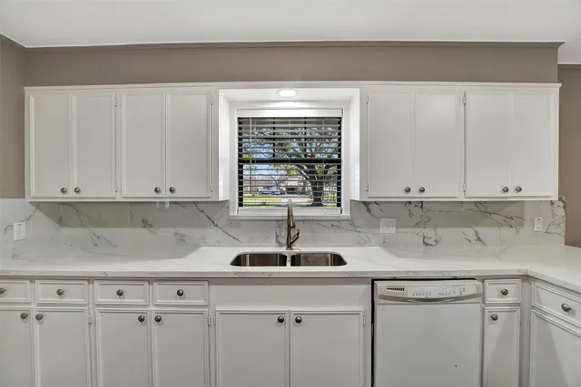 $399,000 | 1523 East Morris Street, Madisonville, TX 77864