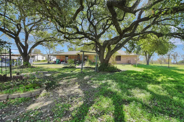 $399,000 | 1523 East Morris Street, Madisonville, TX 77864