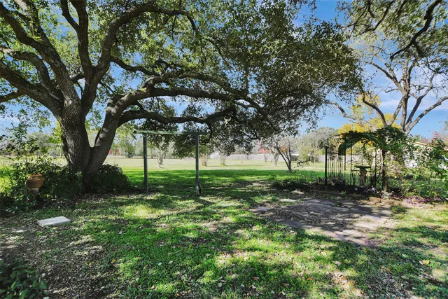 $399,000 | 1523 East Morris Street, Madisonville, TX 77864