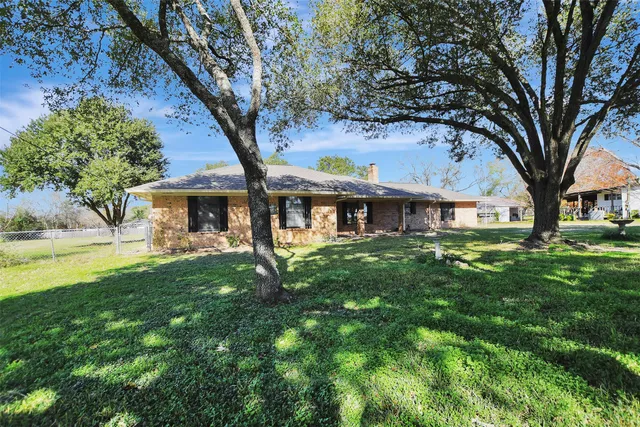 $399,000 | 1523 East Morris Street, Madisonville, TX 77864