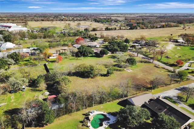 $399,000 | 1523 East Morris Street, Madisonville, TX 77864