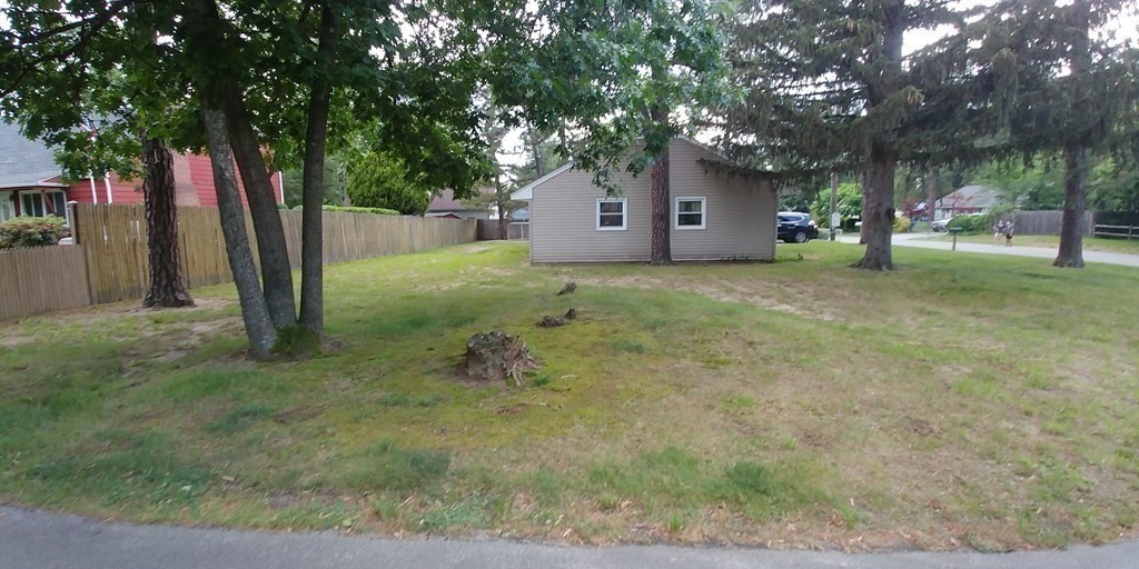 45 Emerald Road Springfield, MA 01119 - Photo 3 of 31