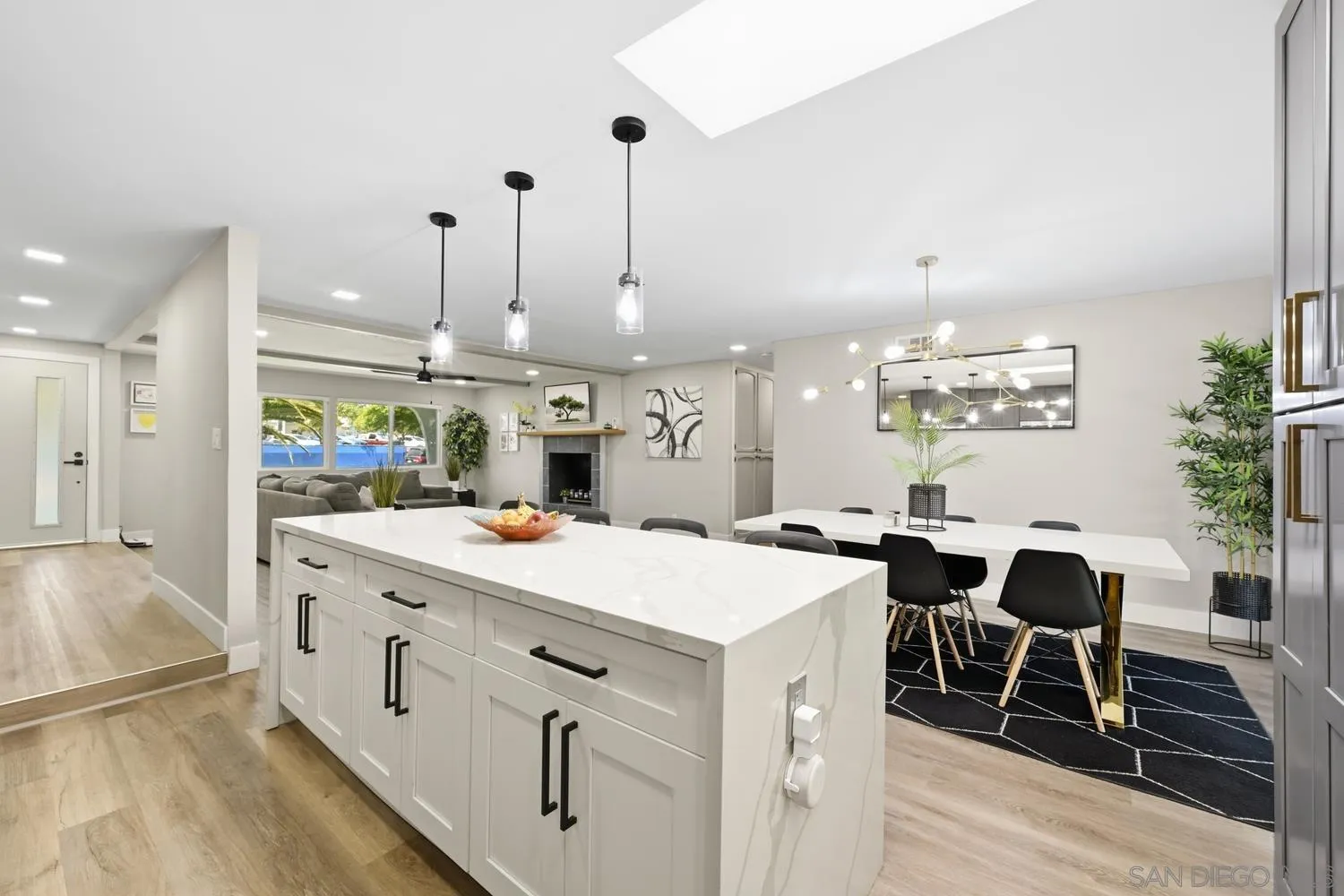 1223 Rock Springs Road San Marcos, CA 92069 - Photo 8 of 24