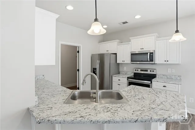 $2,150 | 105 Danielle Loop, Rincon, GA 31326