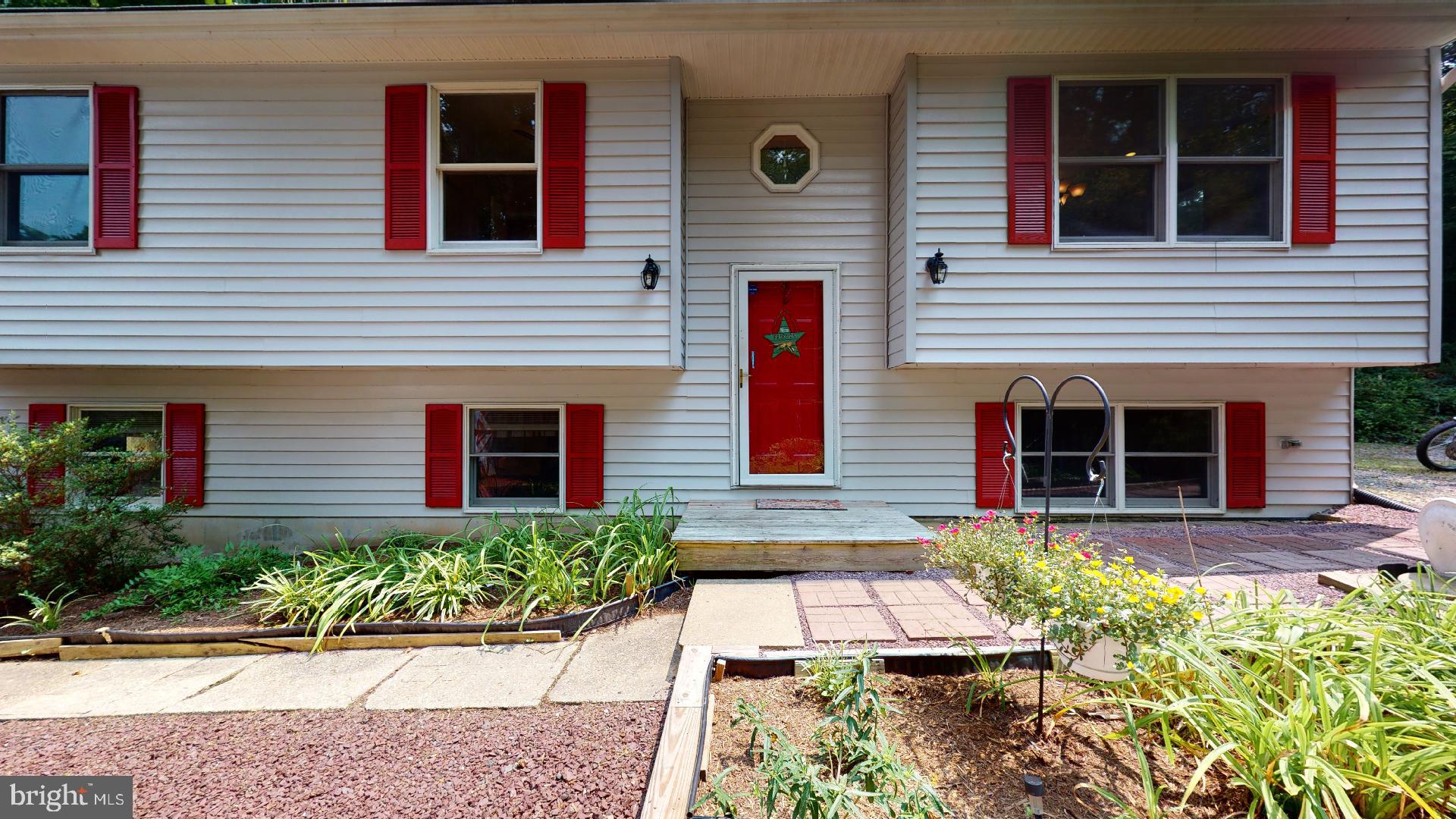 6078 Poplar Road St. Leonard, MD 20685 - Photo 2 of 39 Gallery Image 2