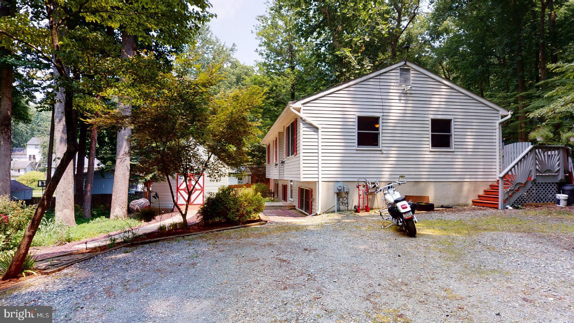 6078 Poplar Road St. Leonard, MD 20685 - Photo 3 of 39 Gallery Image 3
