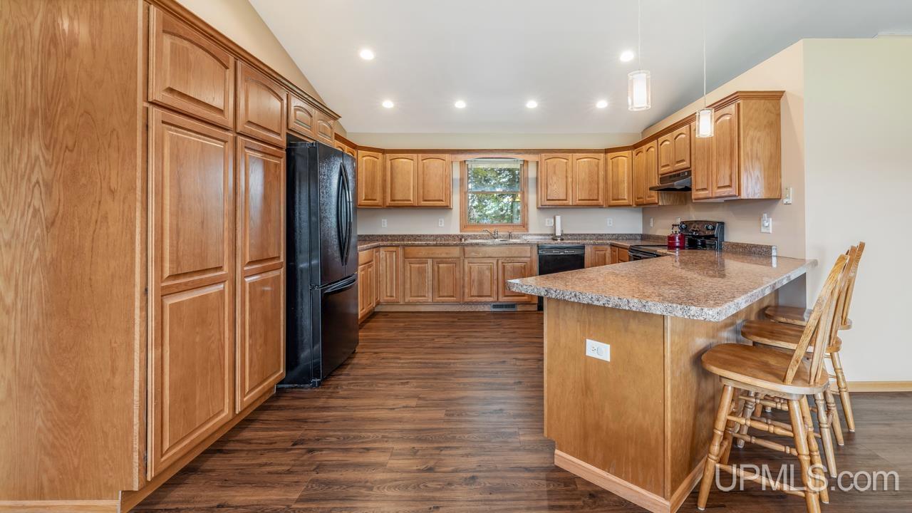 6230 East 5th Road Bark River, MI 49807 - Photo 12 of 48