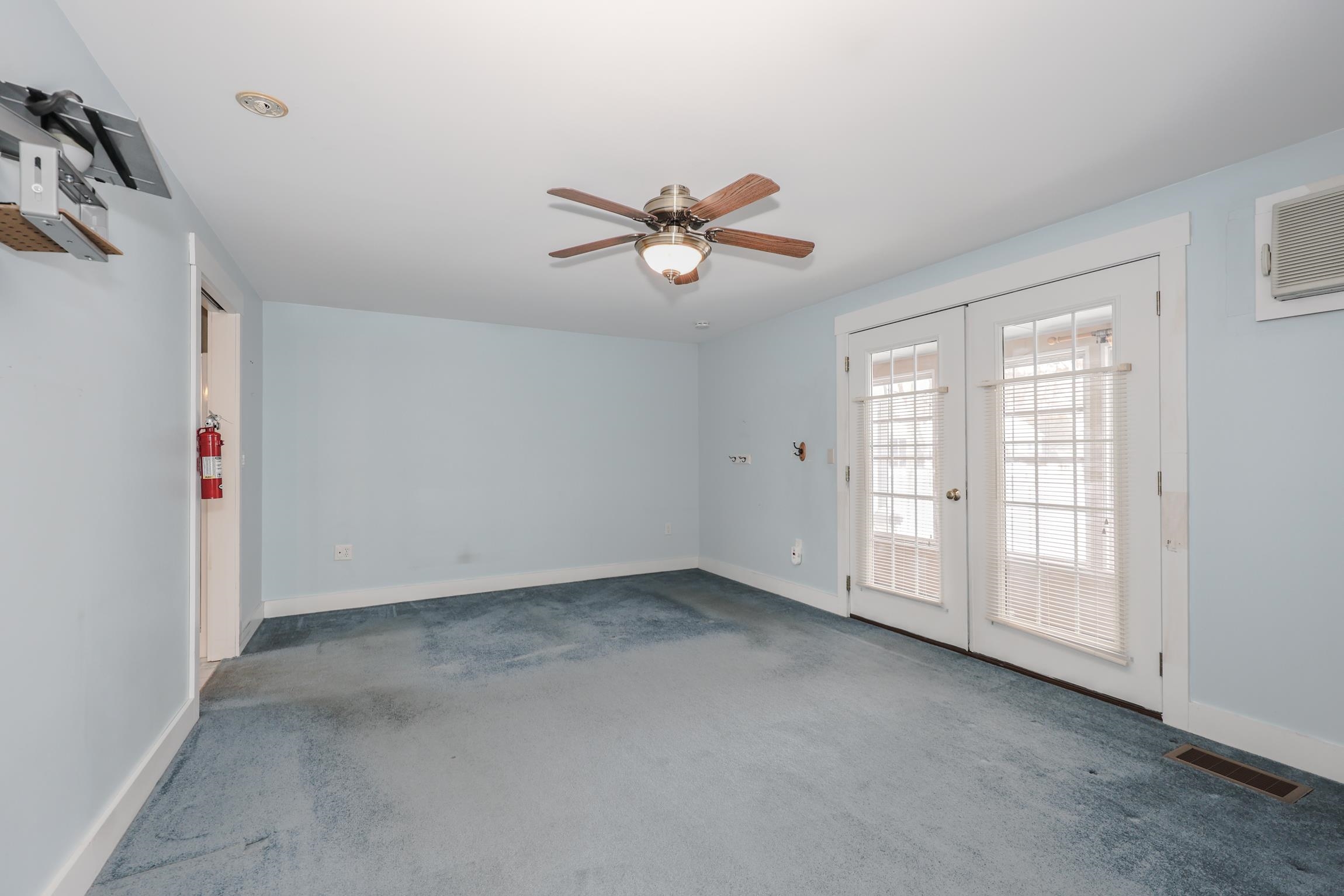 145 Candia Road Manchester, NH 03109 - Photo 21 of 44 Gallery Image 21