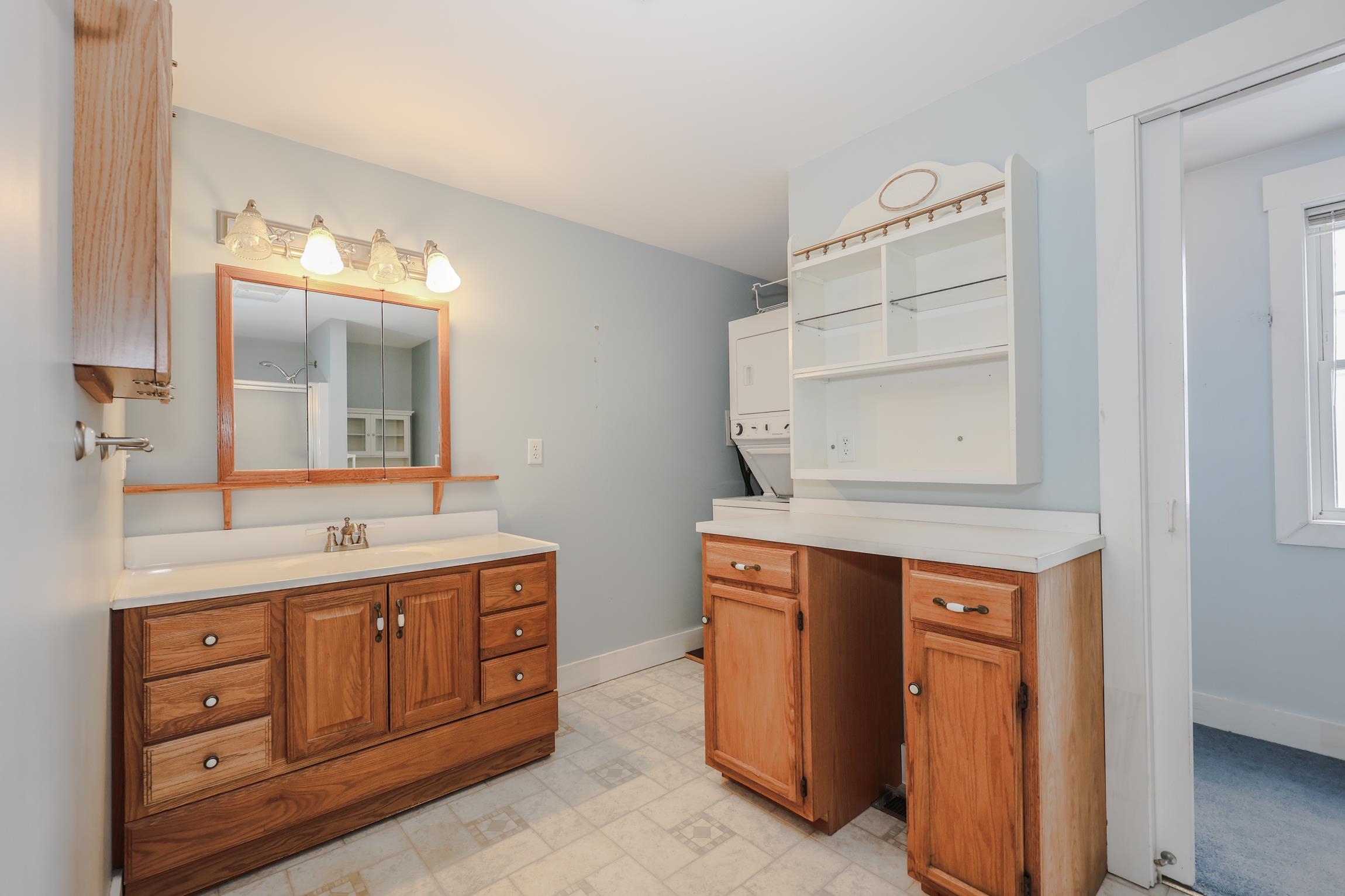 145 Candia Road Manchester, NH 03109 - Photo 23 of 44 Gallery Image 23