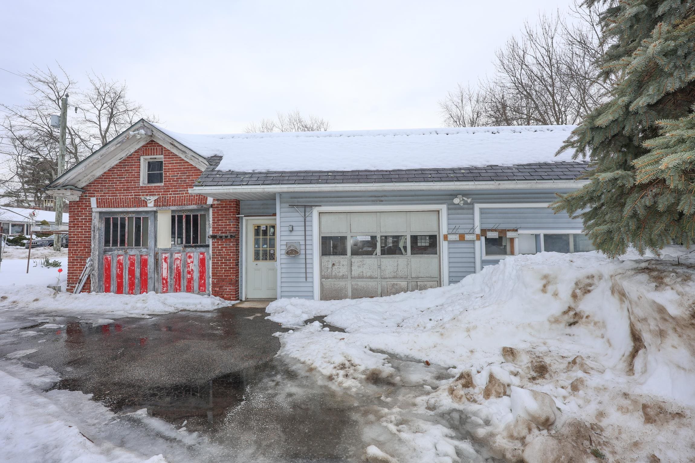 145 Candia Road Manchester, NH 03109 - Photo 6 of 44 Gallery Image 6