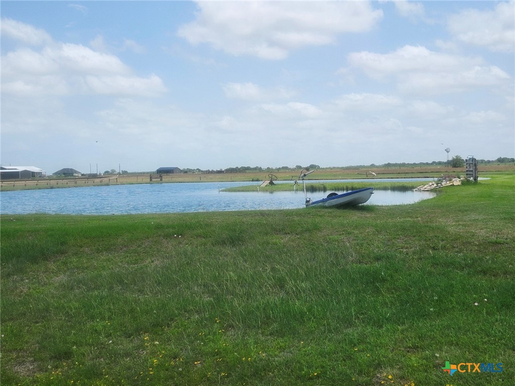 1845 Royal Road Port Lavaca, TX 77979 - Photo 20 of 22 a view of an ocean and city