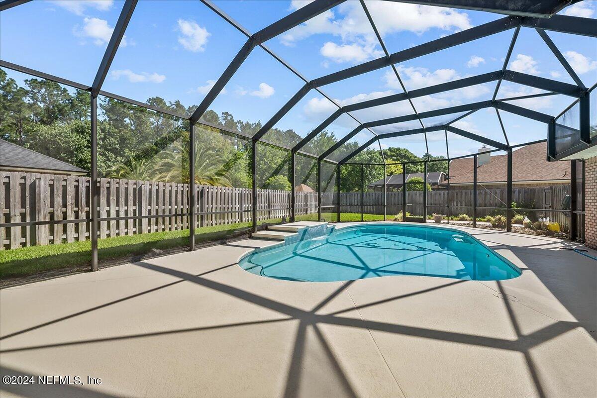 10285 Hamlet Glen Drive Jacksonville, FL 32221 - Photo 22 of 26 a view of a backyard
