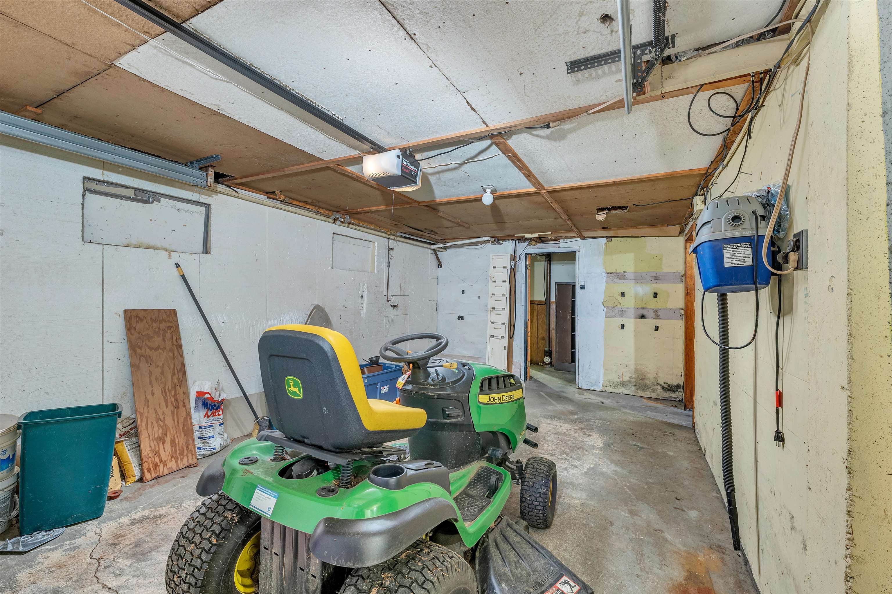 23 Bartlett Street Kingston, NH 03848 - Photo 20 of 40