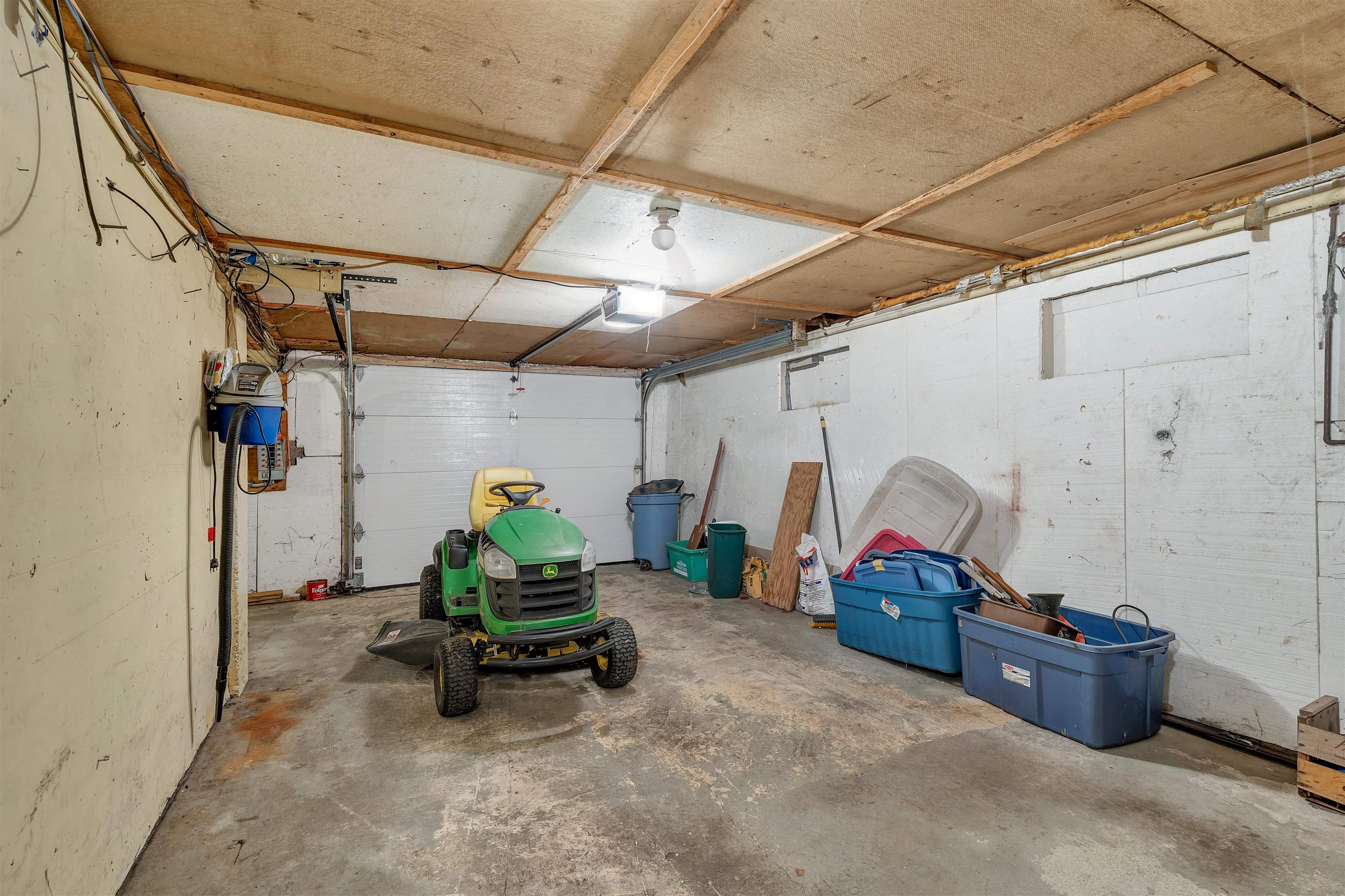 23 Bartlett Street Kingston, NH 03848 - Photo 21 of 40