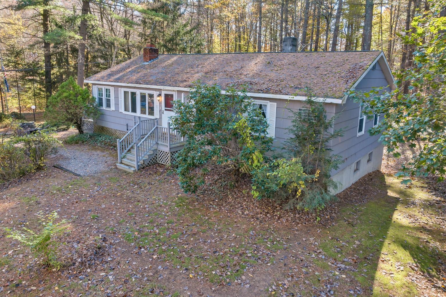 23 Bartlett Street Kingston, NH 03848 - Photo 29 of 40